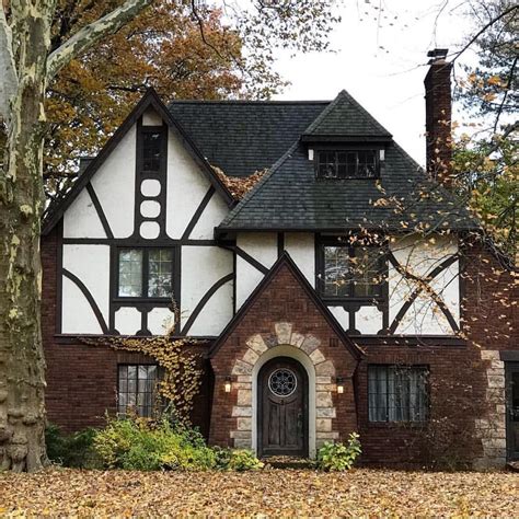 renaissance tudor house.